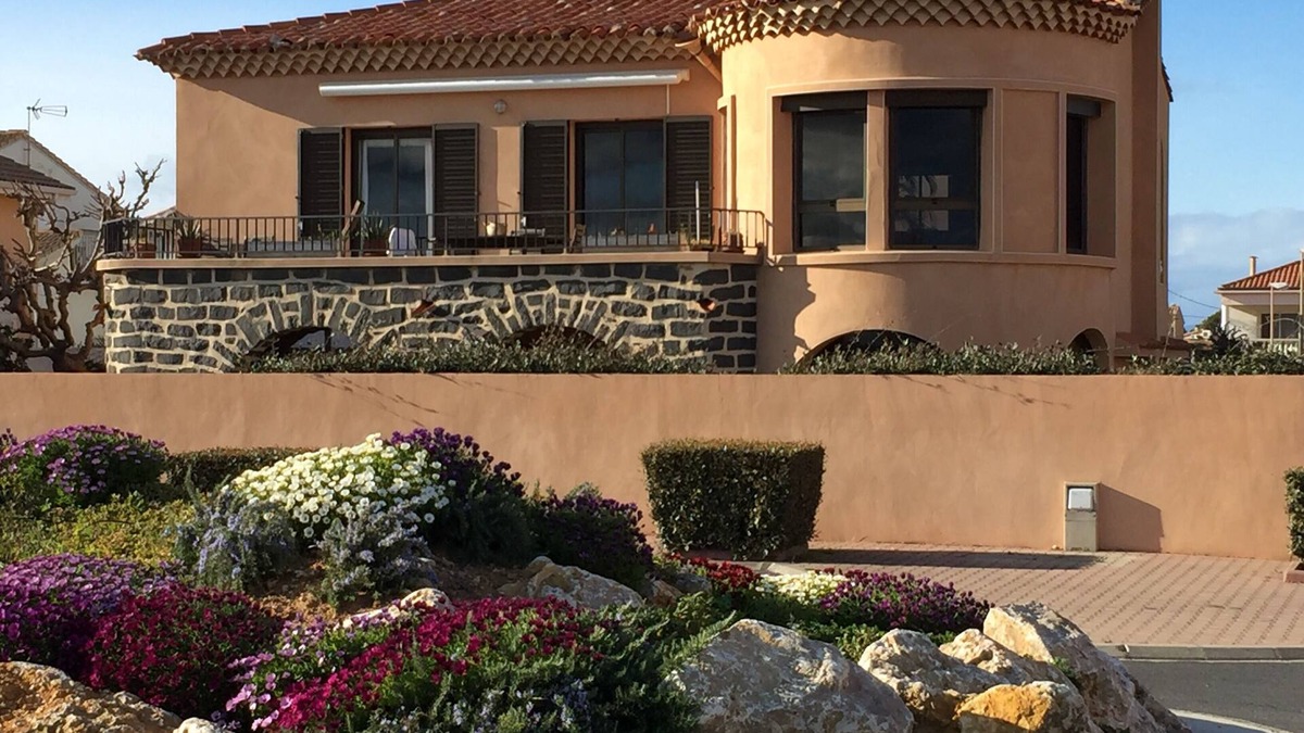 Portiragnes-Plage Apartment | NEAR THE SEASIDE.