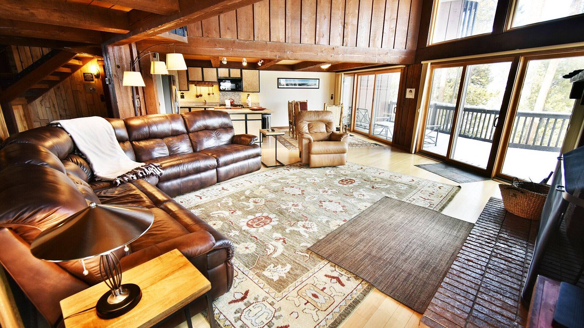 Wildernest House | Near Trails! Big Deck! Easy Drive to Dining, Events, Activities, Weddings