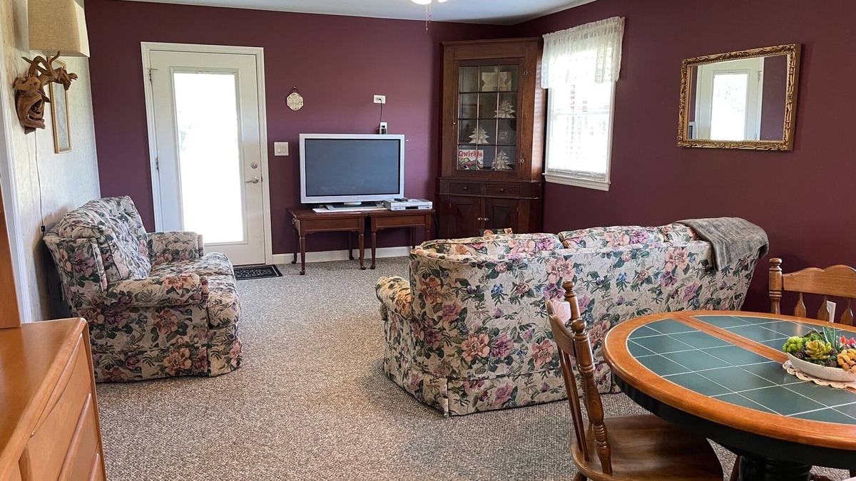 Pocomoke City Apartment | Nearby historic Berlin, Ocean City boardwalk, Chincoteague Island, state parks