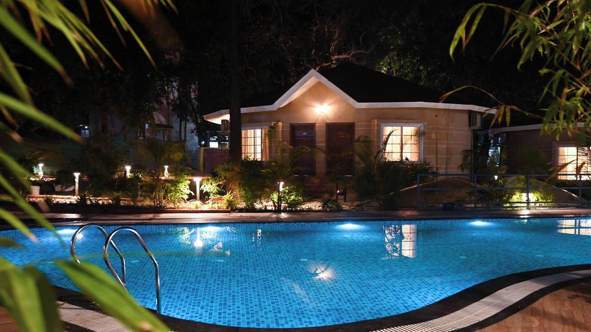 Pachmarhi Resort | Neelam Foresteria Resort