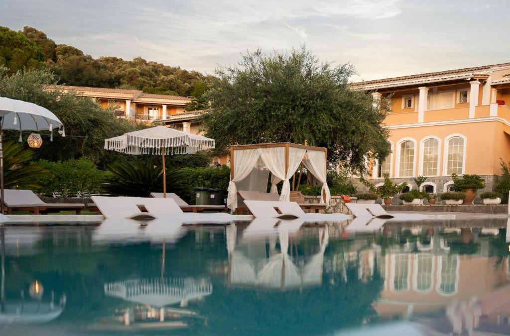 Limni Hotel | Nefeli Hotel