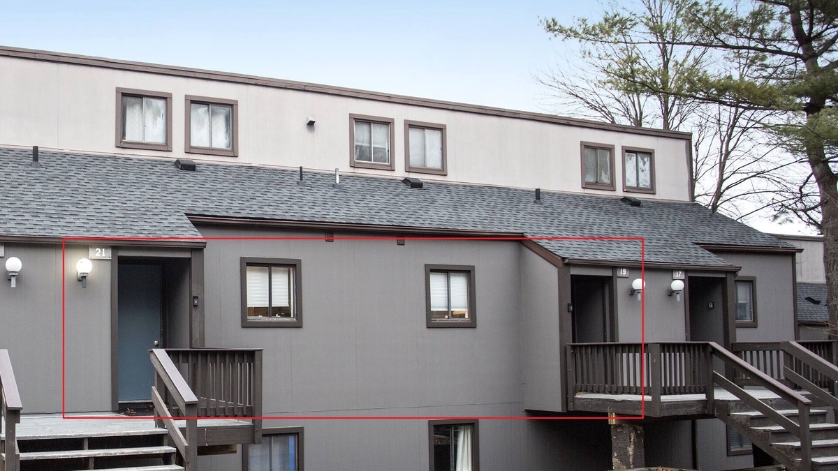 Tannersville House | Neighboring Townhouses: Great for Large Groups. Ski-on/Ski-off, Fireplace, Grill