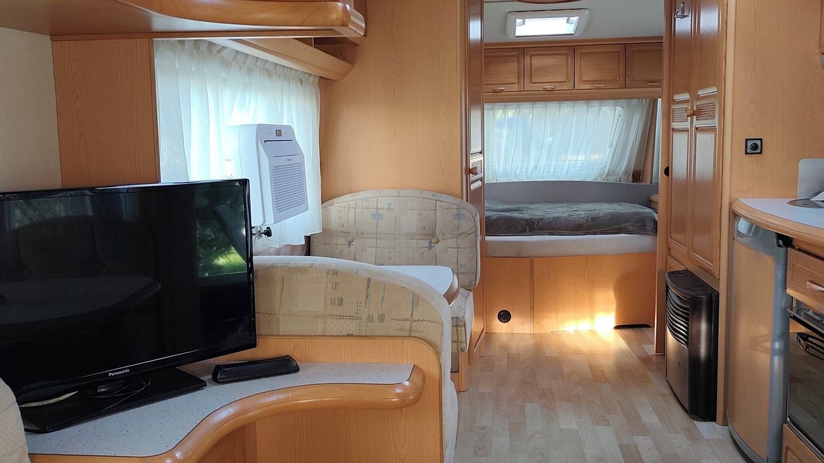 Schwarzbach Apartment | Nele caravan at Waldcamping-Lausitzer-Seenland