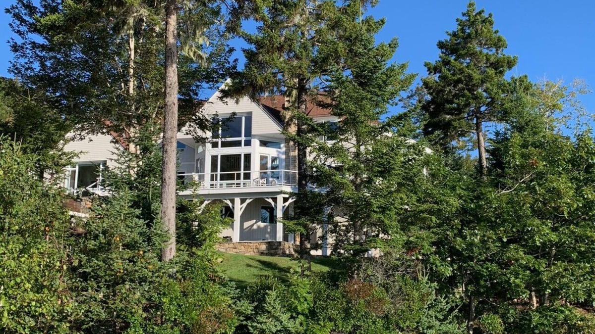 Boothbay Harbor House | Nell`s Watch - Luxurious Oceanfront by Rocky Coast Rentals