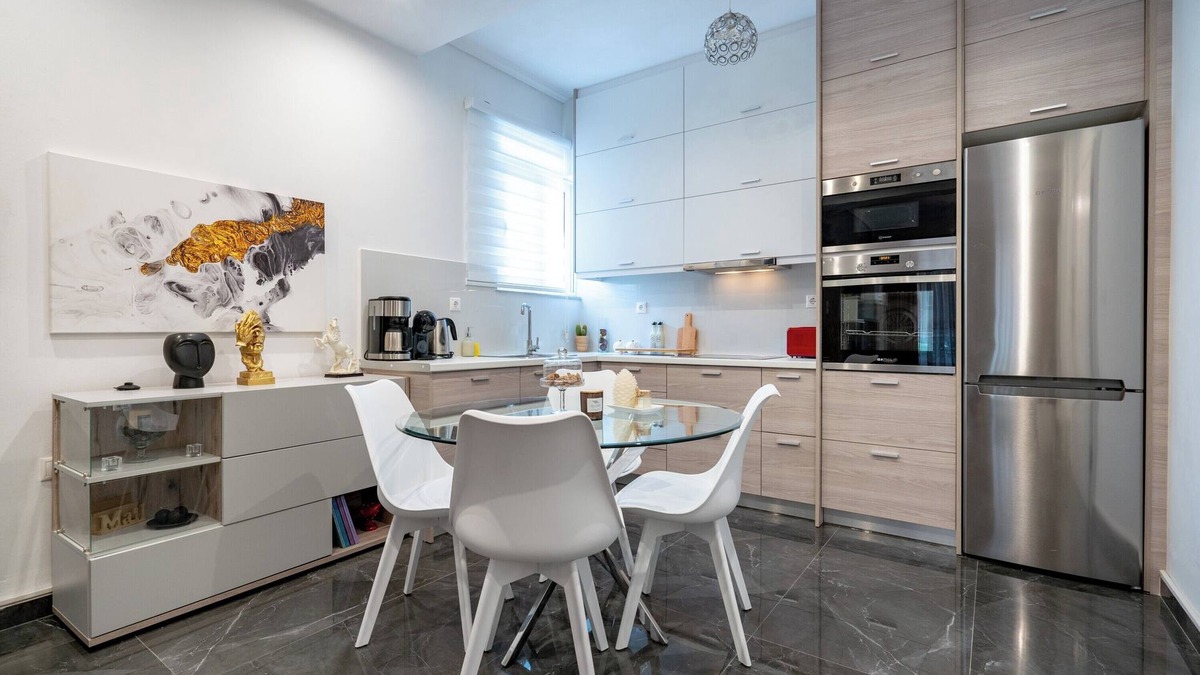 Irakleio Apartment | Neo Irakleio train st 1 bedrm 4 pers apartment by MPS
