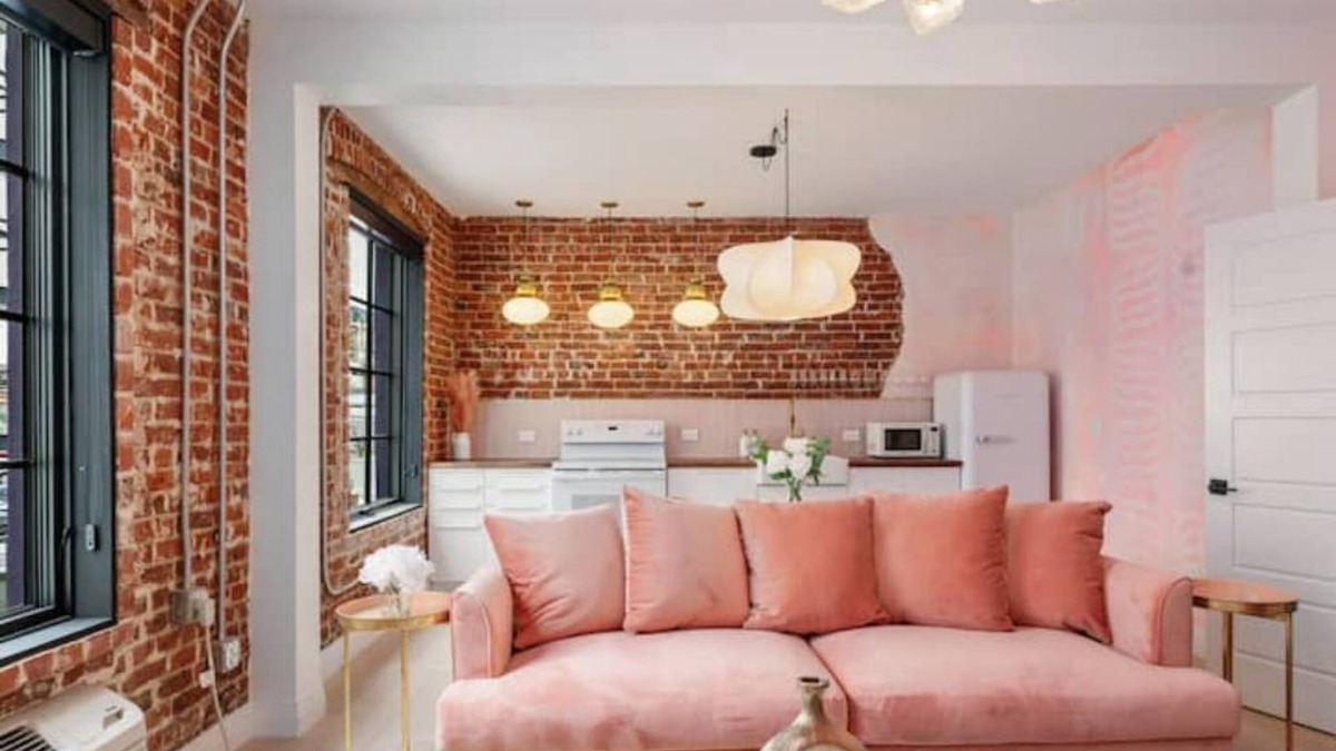 Golden Triangle Apartment | Neon Swan Art Suite 206