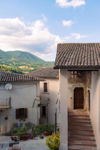 Sant'Anatolia di Narco House | Nera Apartments