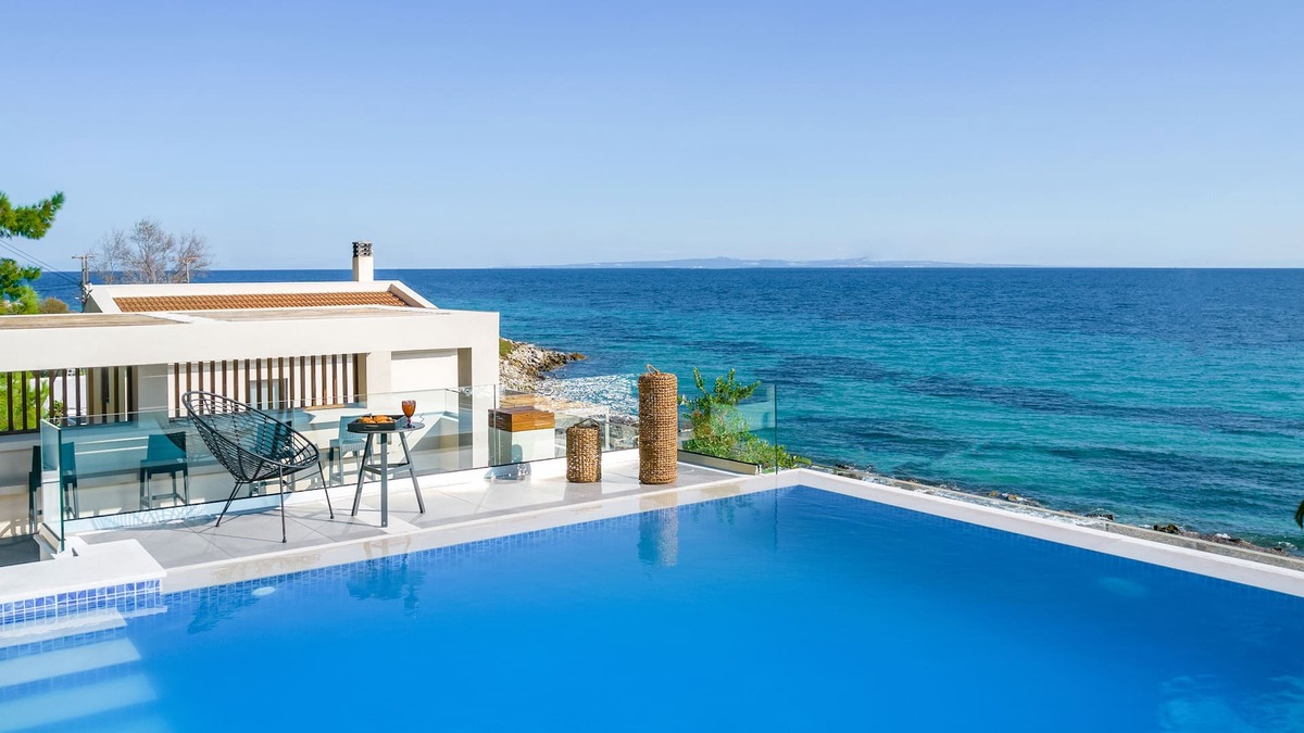 Akrotiri Villa | Nerea SeaFront Villa, a Pristine Retreat