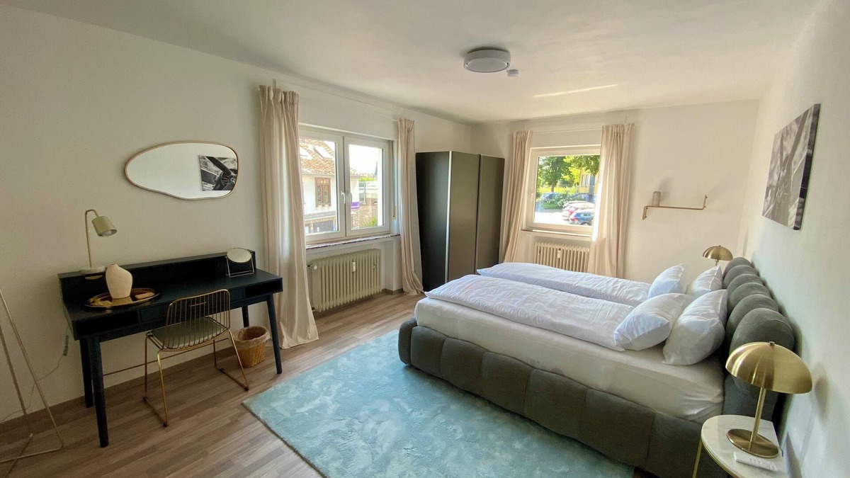 Montabaur Apartment | Neu Renoviertes, Großzügiges Ferienappartement auf dem Schloßberg von Montabaur