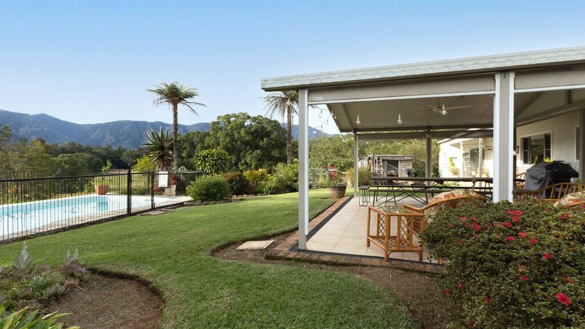 Gleniffer House | Never Never Cottage