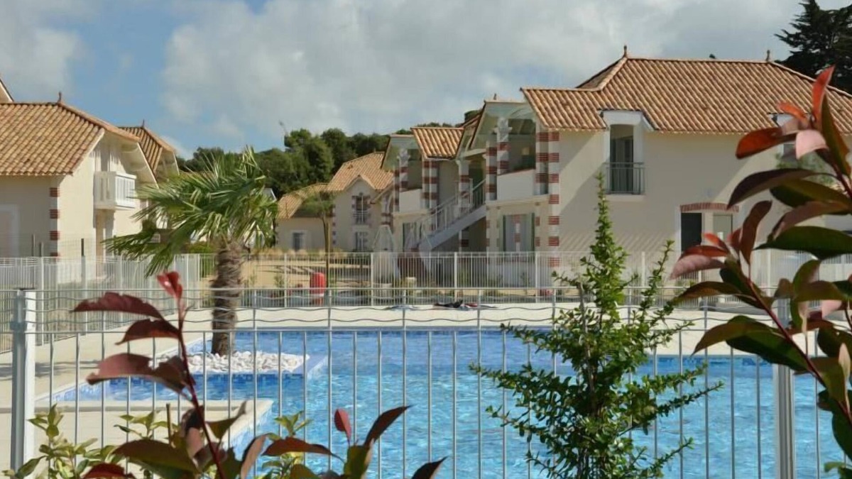 Notre-Dame-de-Monts Apartment | New 2 bedroom apartment with mezzanine, private pool, beach and forest