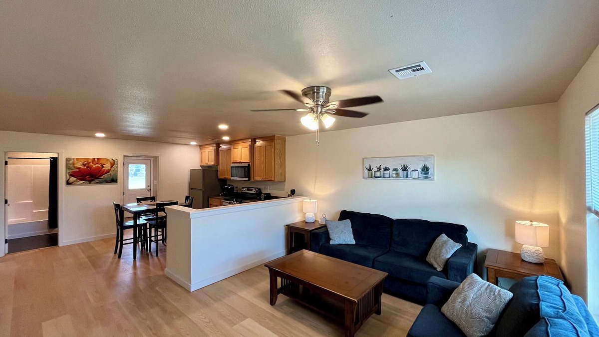 Thackerville Apartment | NEW! 2 King Beds, Clean, Close to Casinos. Safe and Quiet!