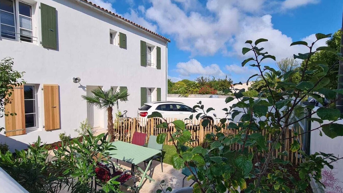 La Flotte Apartment | New 2-room apartment with sea view