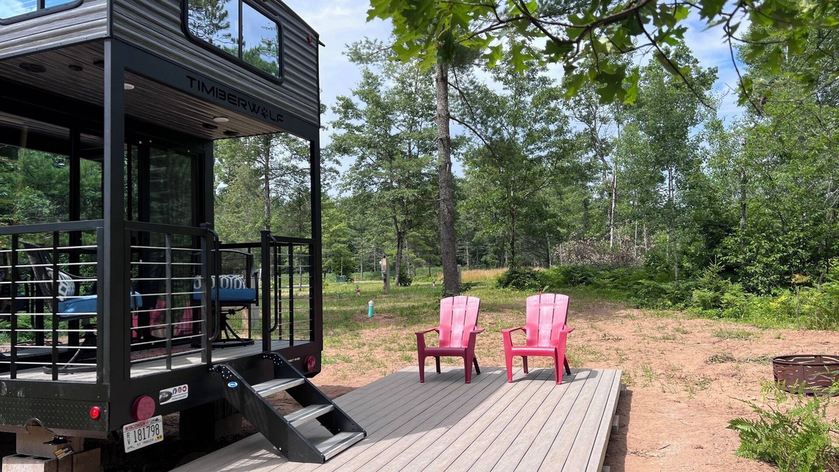 Boulder Junction House | NEW 2024 Timberwolf 2-3 bed destination home on Bike trail in Boulder Junction
