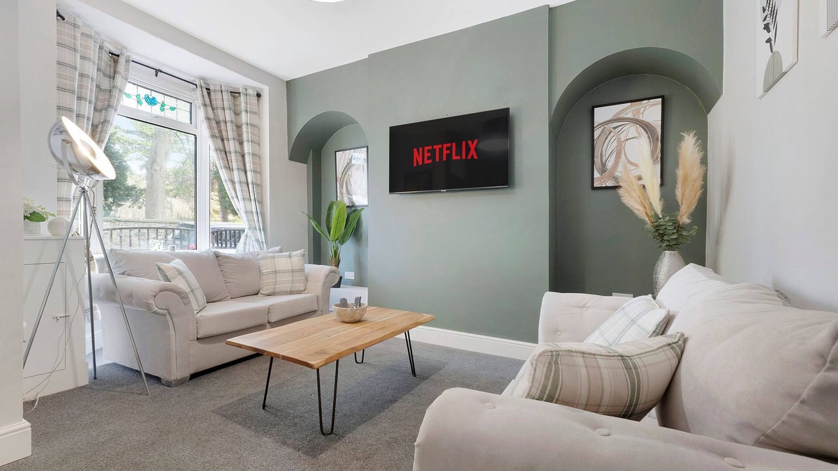 Darlington House | NEW! 2BR in Darlington