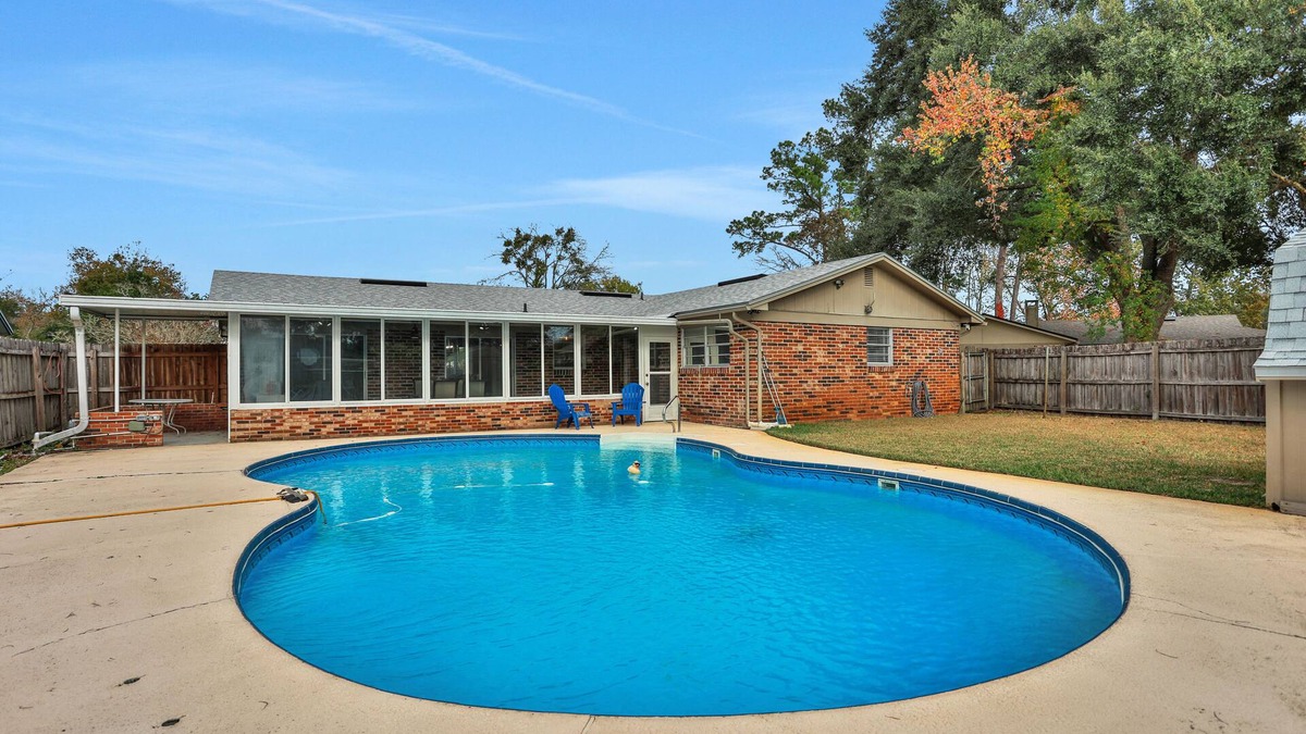 Orange Park House | NEW 3/2 Private Orange Park Pool Home