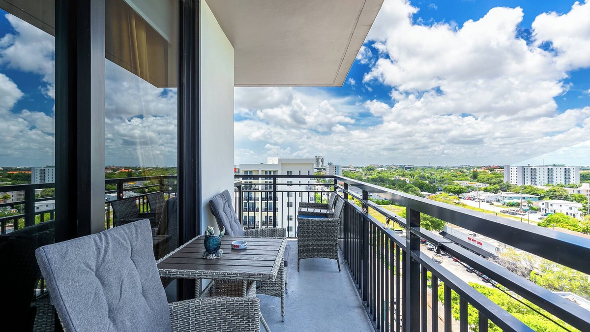 Little Havana Apartment | New 3 Bed 2 Bath In The Little Havana