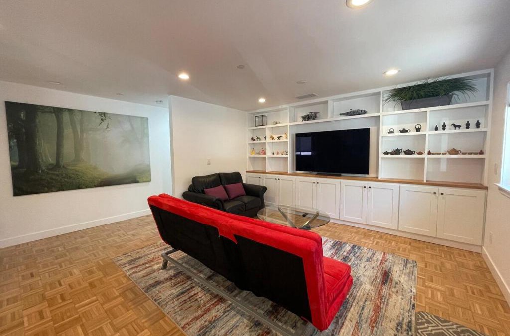 Saranap House | New 3-BR guesthouse with free parking on prem