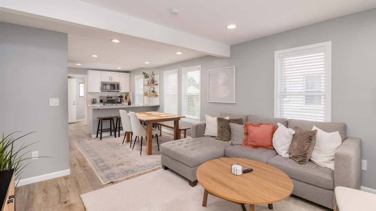 Hazel Park House | New!3BR/2BA Home in the Vibrant City of Hazel Park