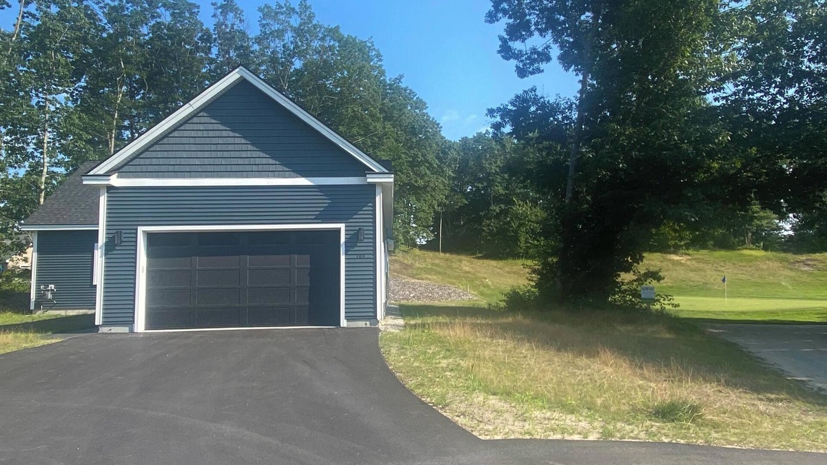 Old Orchard Beach House | New 3BR Home for Hitting Birdies and the Beach in Old Orchard - ADA Friendly!
