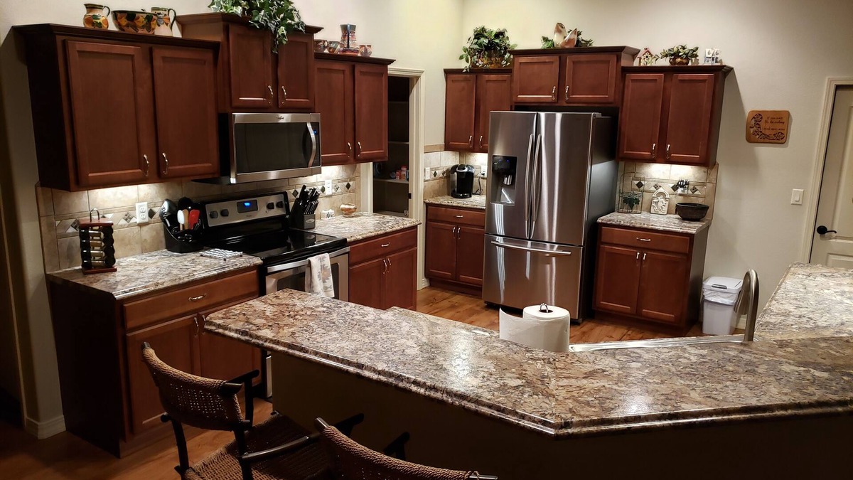Fruitvale House | New! 4 Bedroom Stunning Charmer Centrally Located