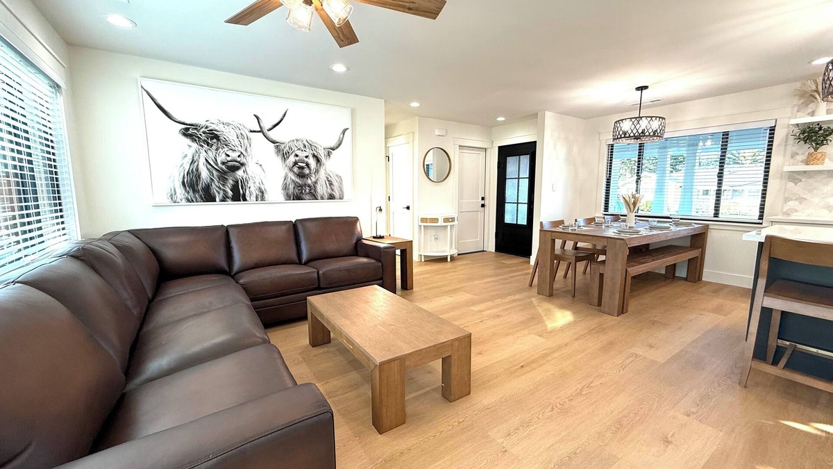 Concord House | NEW 4bd/3ba Luxury Farmhouse + Steam Shower!