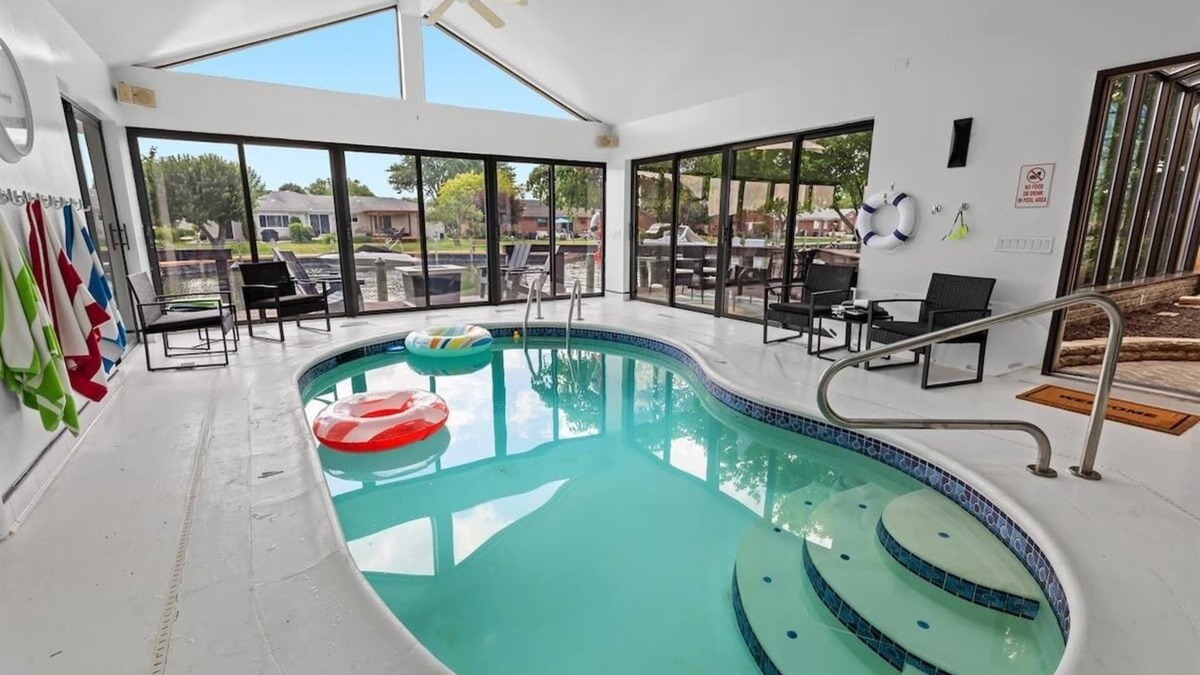 Harrison House | NEW! 4BR | Indoor Pool on the Bay in Boat Town USA