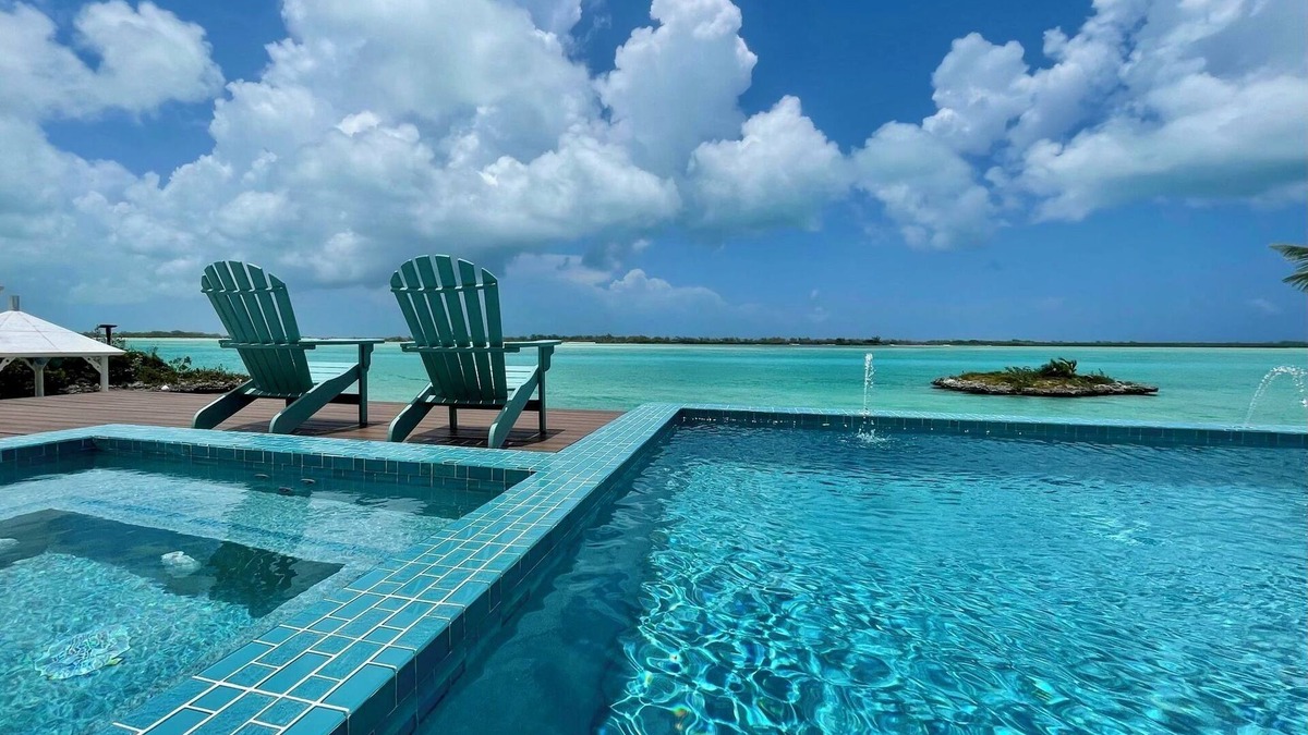 Hartswell House | New 5 BR Luxury Home with Dock, Pool, Spa & Beach on Moriah Harbour
