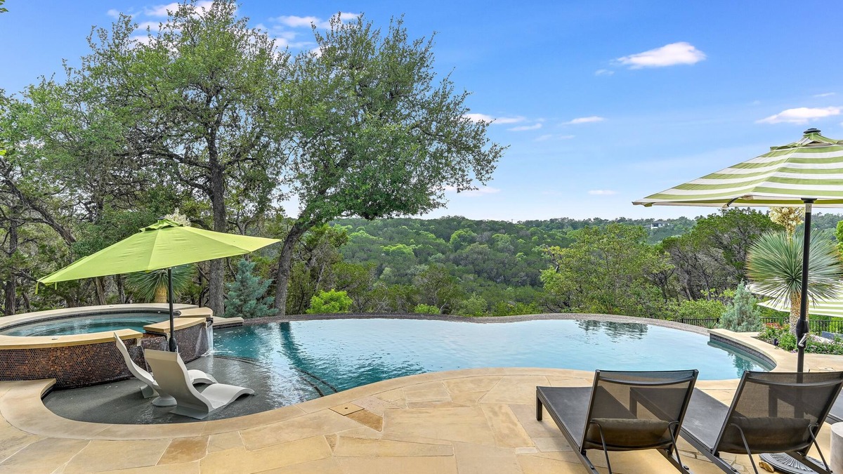 Austin House | NEW Above Sunset Canyon I Pool&Spa I Entertaining I Gym I Services