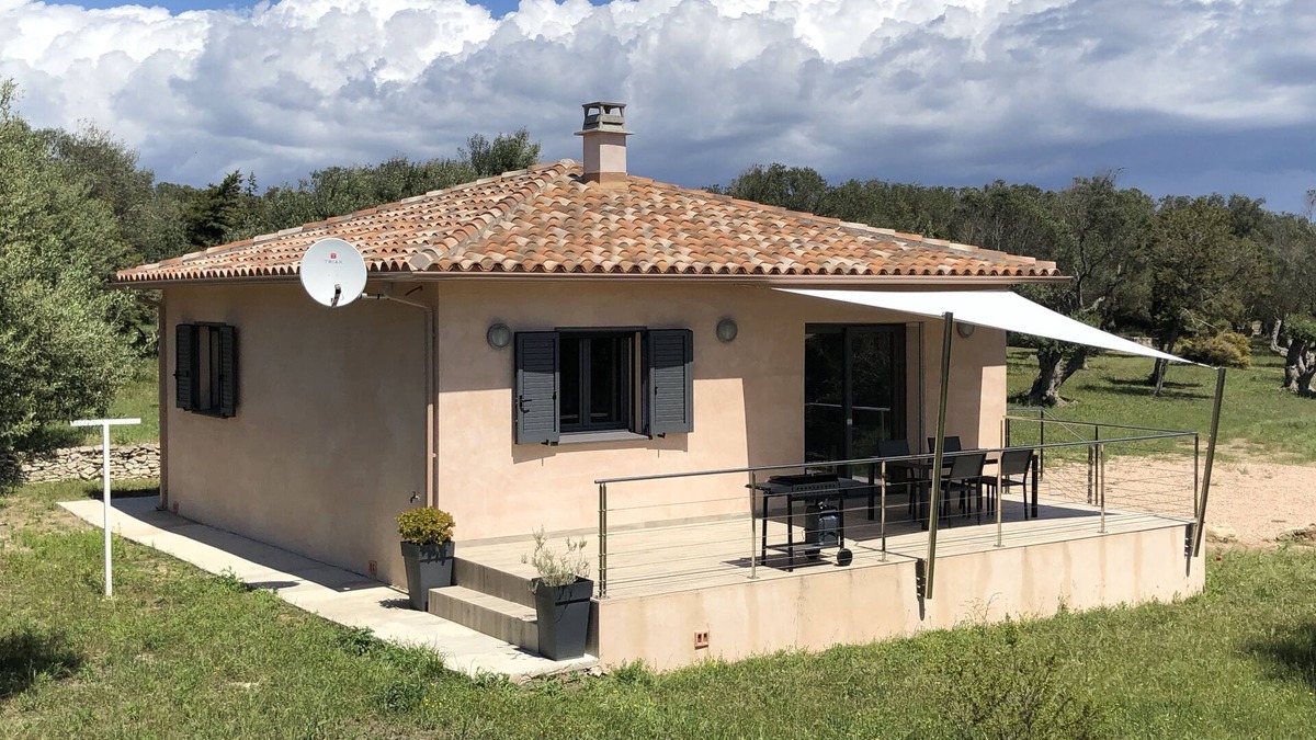 Bonifacio Villa | New air-conditioned villa for 4 people: 2A041 000042 W1