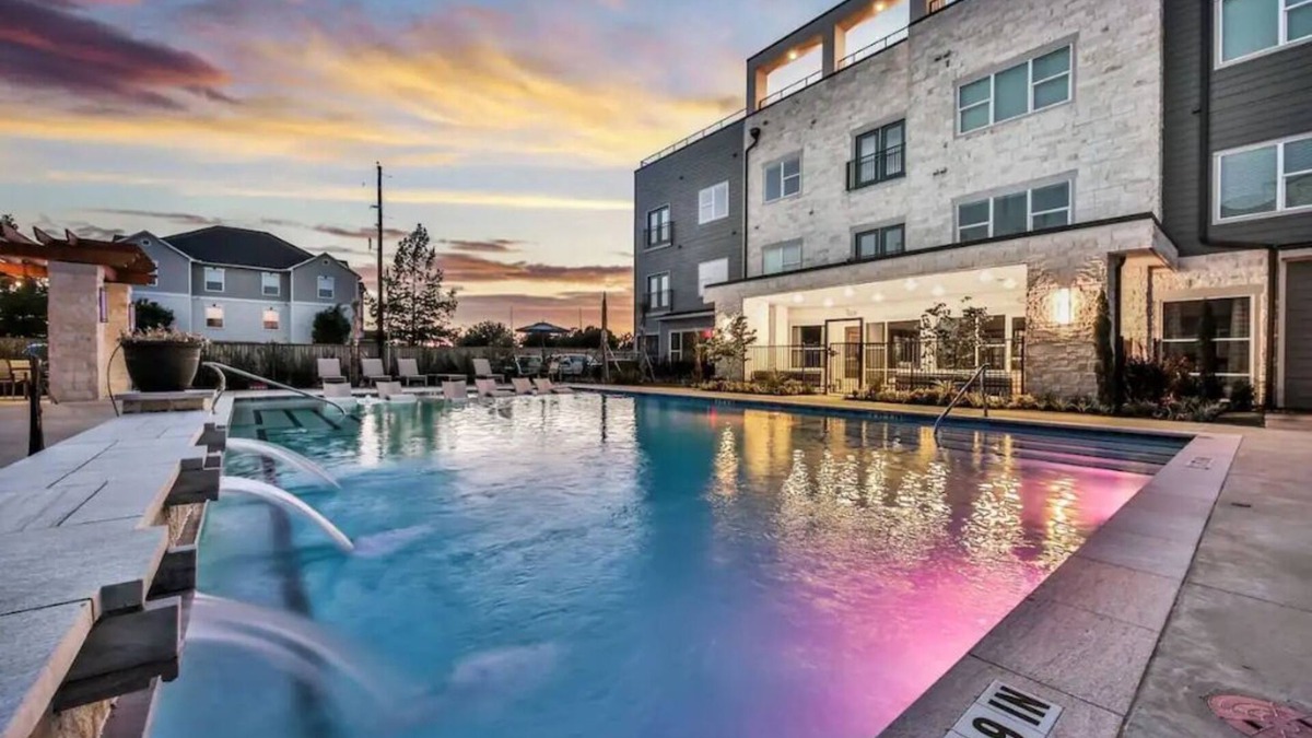 Barker House | NEW! Amazingly decorated and convenient 2BED2BR