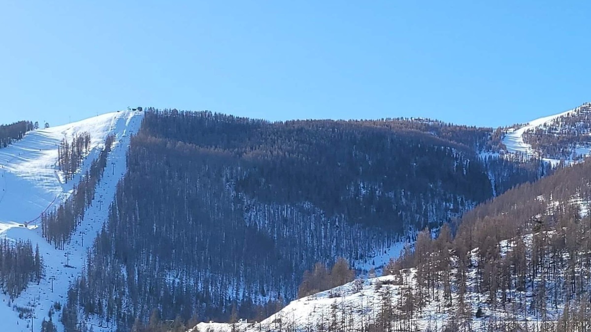 Saint-Etienne-de-Tinee Apartment | New apartment at the foot of the Riou slopes in AURON
