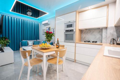 Walendow Apartment | NEW Apartament VIP BLUE Warszawa+PARKING