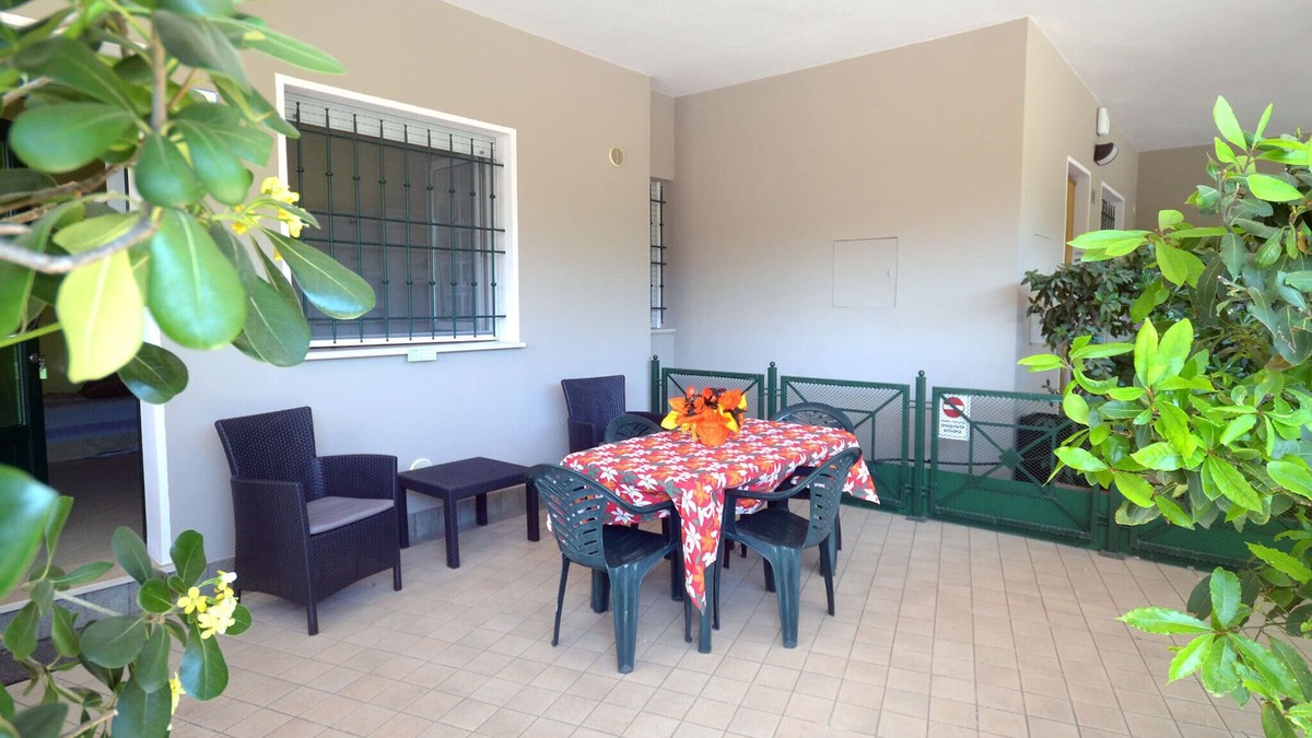 Lido delle Nazioni House | New apartment with large covered patio and parking space convenient to the sea
