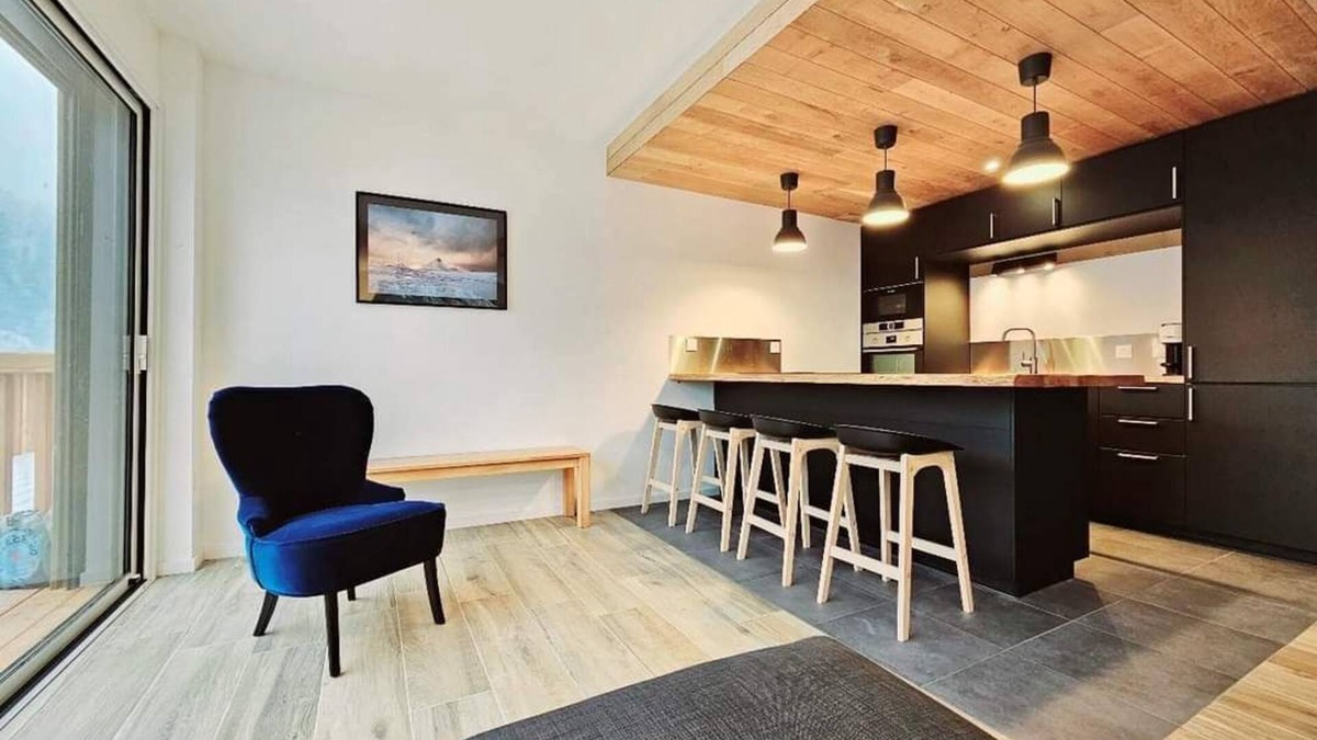 Laveissiere Apartment | NEW APARTMENT/DUPLEX - 120m² - at the foot of the slopes - sleeps 13