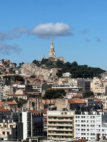 Le Rouet Apartment | New apartment with panoramic view