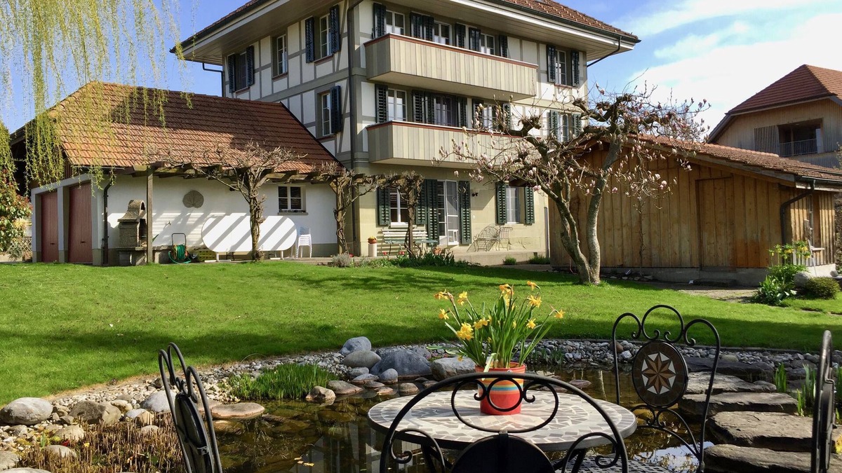 Buren zum Hof Apartment | New at FeWo-direkt: Spacious studio with ambience, fireplace and sauna
