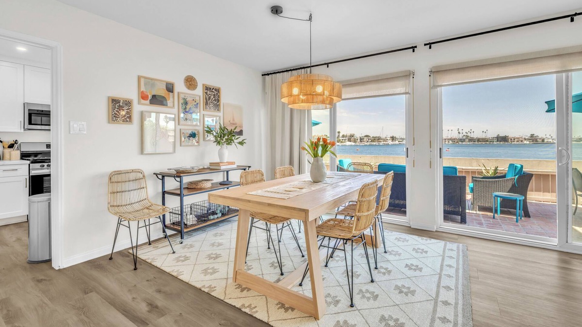Belmont Shore House | NEW! Bay Front, Ocean Breezes, NEW luxe 2BR/2BA with Parking, AC