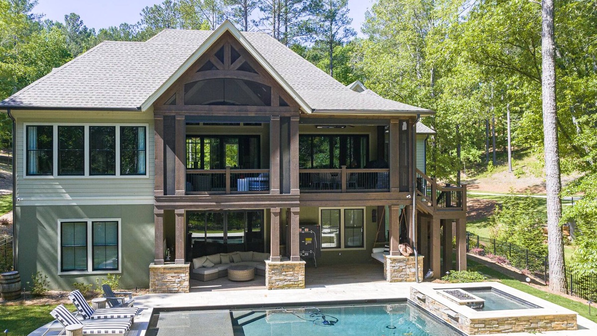 Lake Oconee House | NEW Berry Good Available Monthly