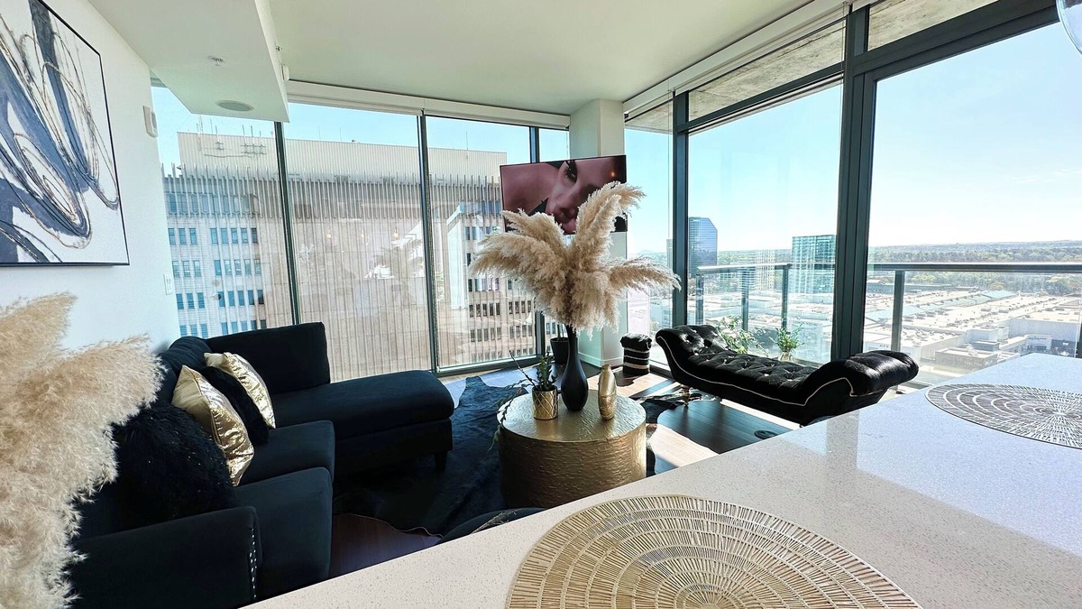 North Buckhead Condo | New Buckhead Penthouse w/Immaculate Views
