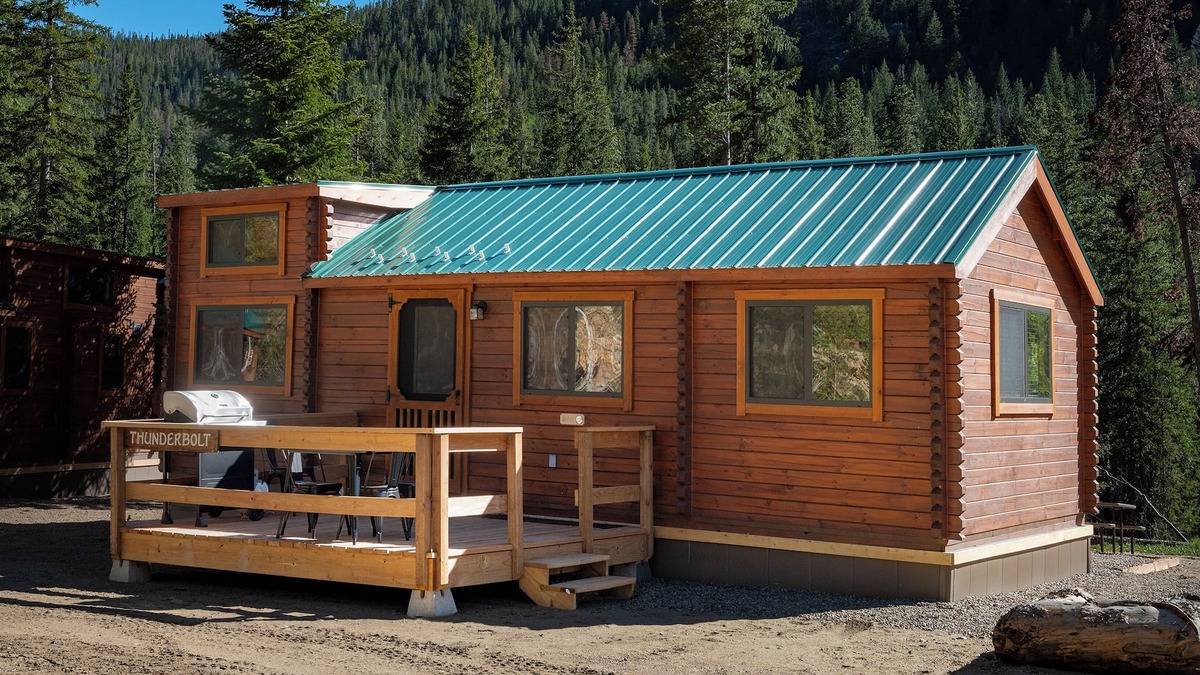 Granby Cabin | New Cabins in the Mountains, Walk to Lake, Pet Friendly, Closet to Lake Granby!