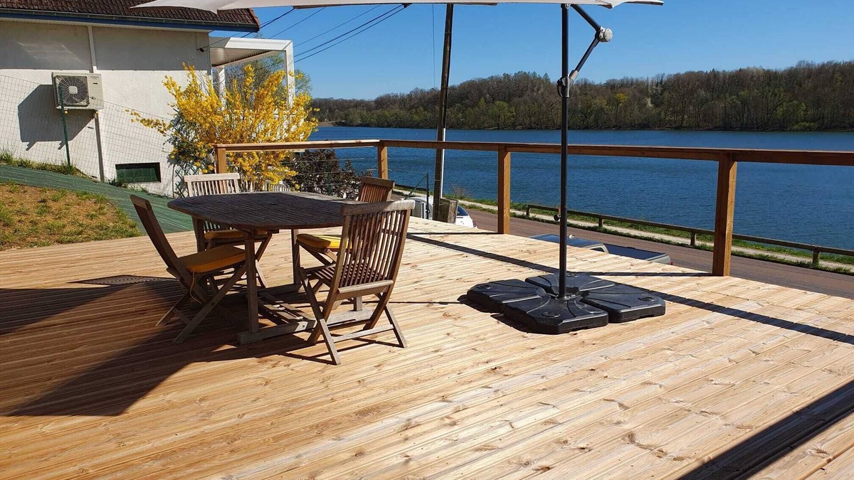 Grand Langres Ski Chalet | New chalet with direct view of Lac de Charmes