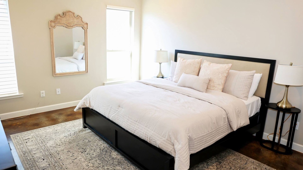Midland House | NEW! Charming 3-bedroom house in Midland