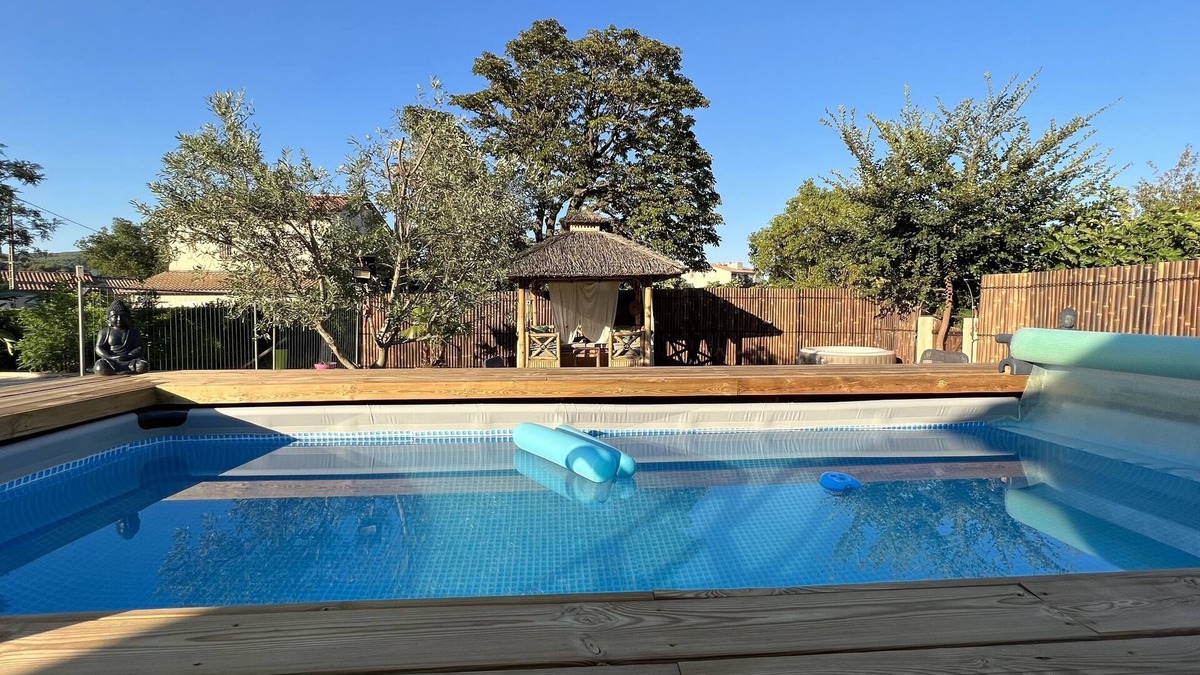 Sollies Pont Villa | New comfortable 3 bedroom villa with swimming pool in Sollies pont 15kms from the beaches