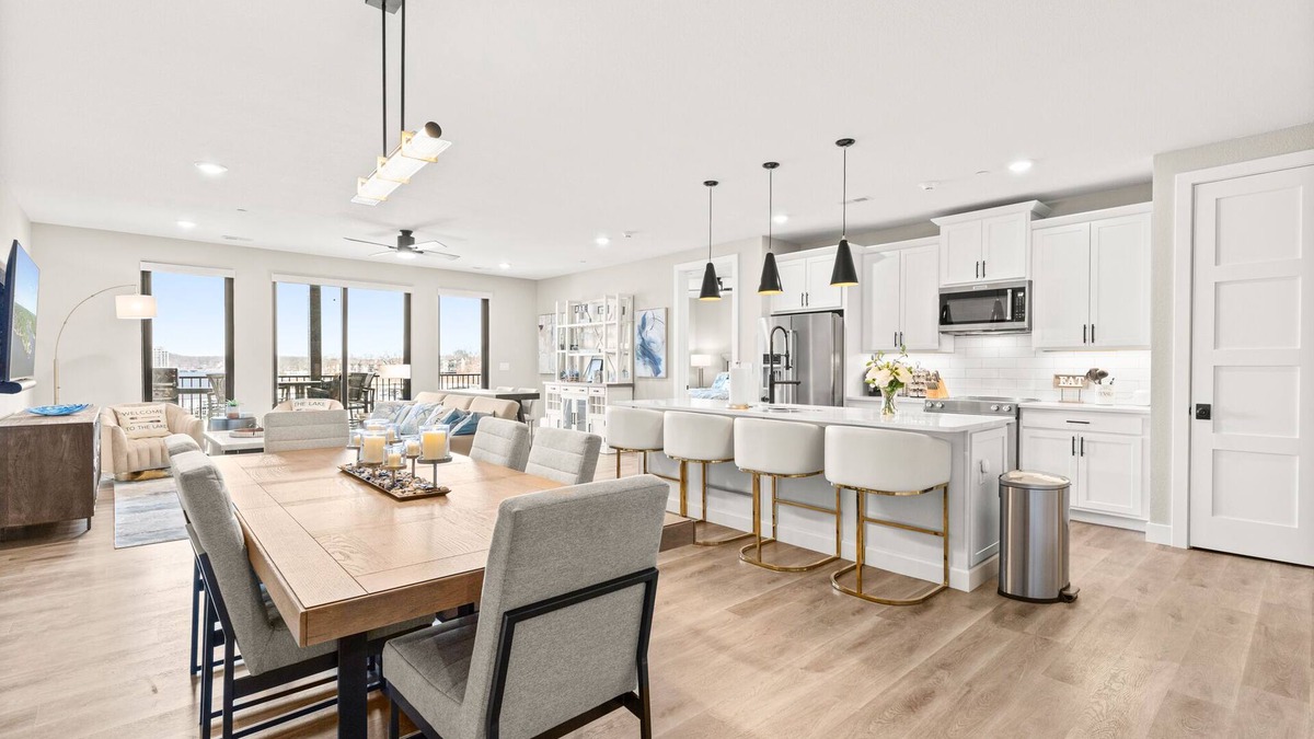 Village of Four Seasons Condo | NEW Condos! 6 Bed/6 Bath! Pool, Hottub, & Gym! 2EF
