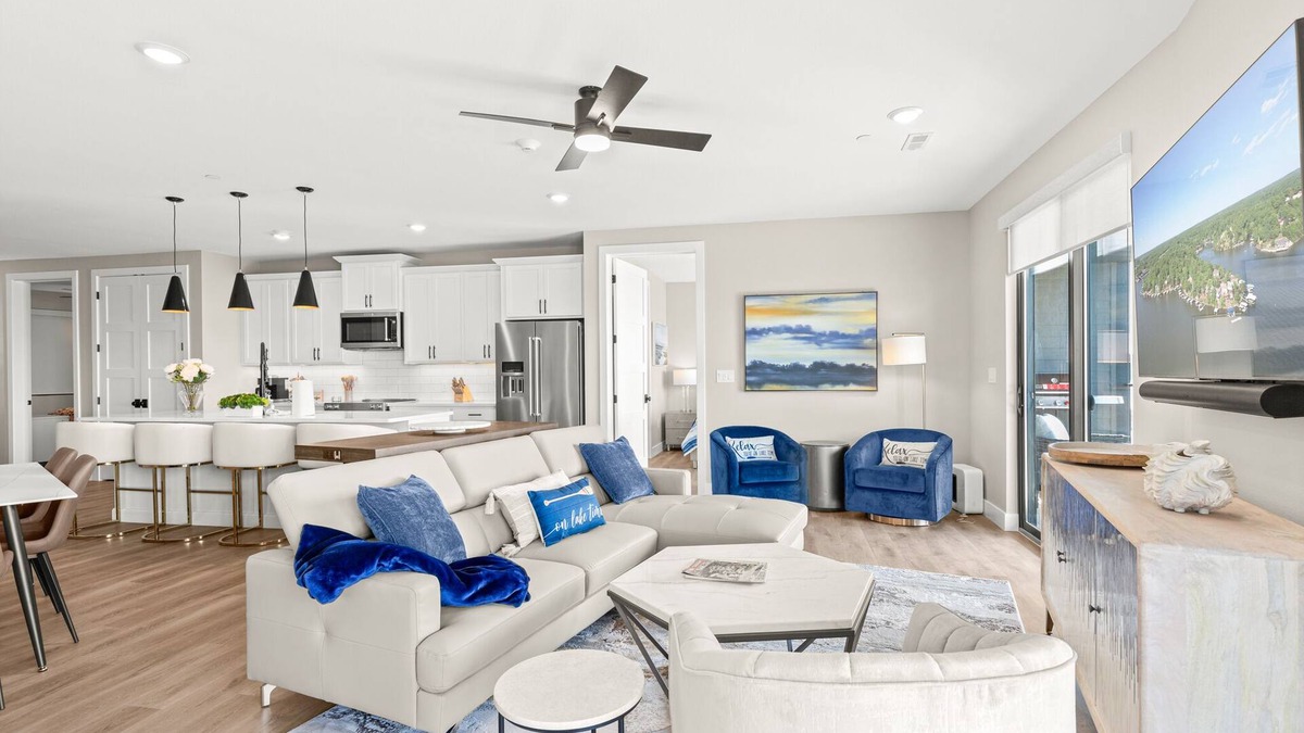 Village of Four Seasons Condo | NEW Condos! 7Bed/7Bath- 3 MasterSuites & Pool! 4DE