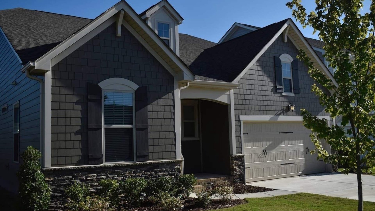 Indian Trail House | New construction close to everything