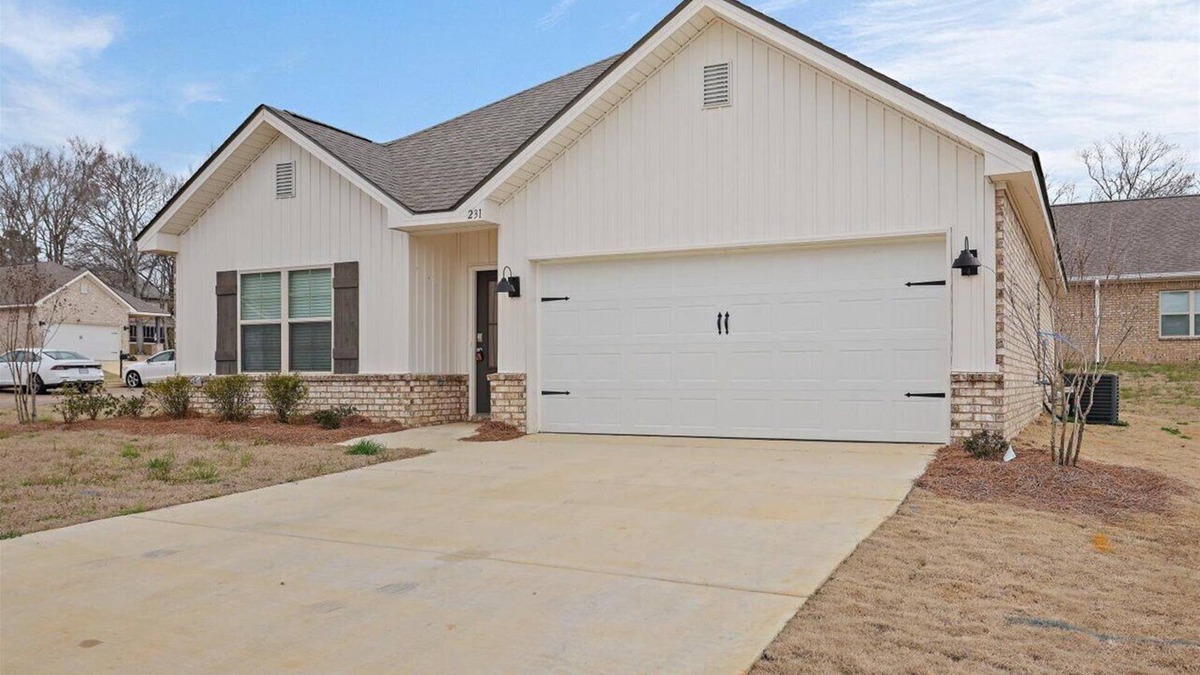 Tougaloo House | New Construction in a GREAT location close to Hospitals, Schools, Shopping