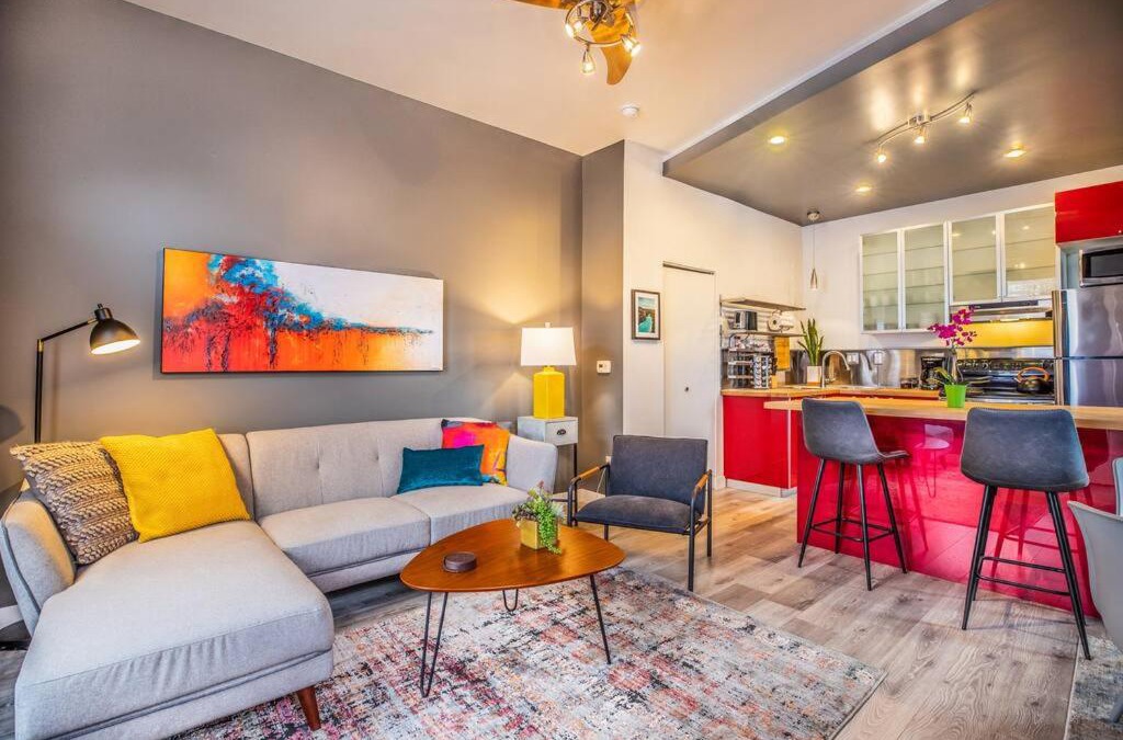 Central City Villa | New Contemporary Historical Unit from, 5 Star Host