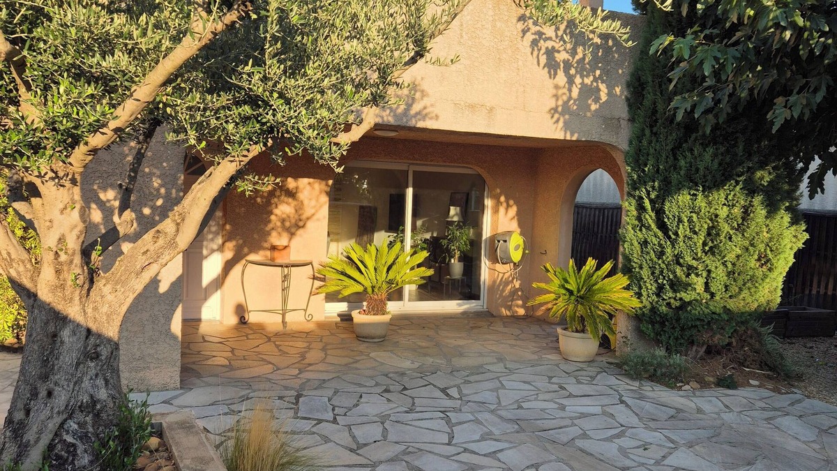 Gallargues-le-Montueux Villa | NEW- cosy family home